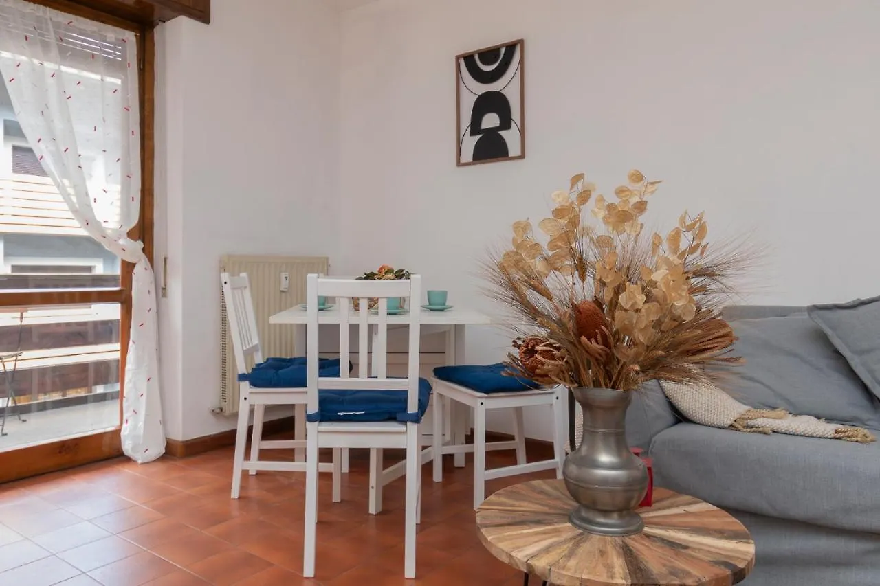 Appartamento Ihost Flat - Valmalenco Centro Chiesa in Valmalenco Italia