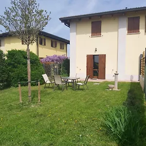 https://casa-il-giuggiolo-relax-nella-motor-valley.emilia-romagnahotels.net